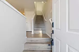 12911 NE Prescott Dr, Portland, OR 97230 - Photo 3