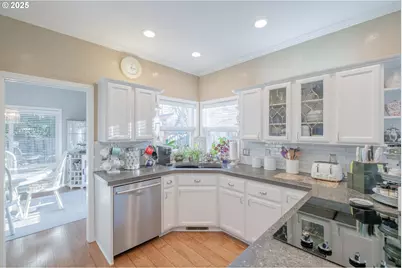 925 Scepter Ct NE, Salem, OR 97301 - Photo 11