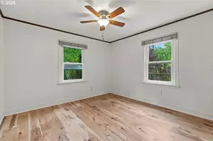 5753 SW Vermont St, Portland, OR 97219 - Photo 17