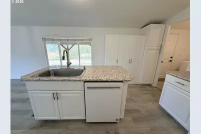 527 Sunridge Ave, Dallesport, WA 98617 - Photo 19