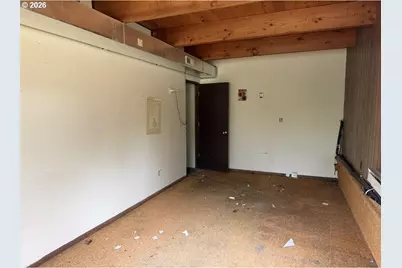207 E Yahooskin St, Chiloquin, OR 97624 - Photo 5