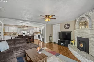 1425 NE Garden Ct, Keizer, OR 97303 - Photo 11