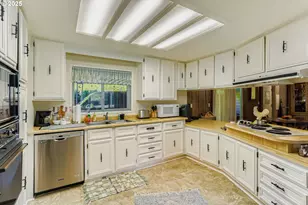 100 SW 195th Ave, Beaverton, OR 97006 - Photo 11