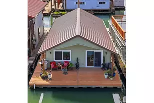 34326 Johnson's Landing Rd, Scappoose, OR 97056 - Photo 1