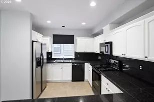 4923 N Newark St, Portland, OR 97203 - Photo 17
