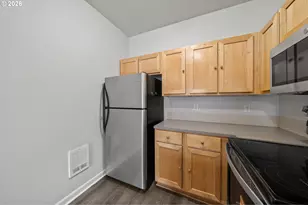 18471 SW Anna Mae Ln, Beaverton, OR 97003 - Photo 9