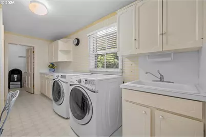 7535 SW Montclair Dr, Portland, OR 97225 - Photo 37