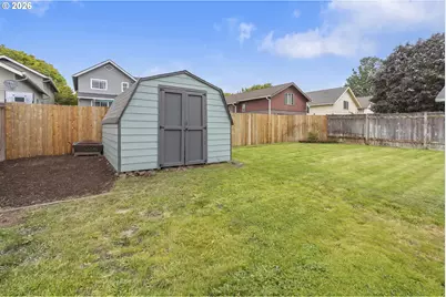 1101 E Sunset Dr, Newberg, OR 97132 - Photo 27