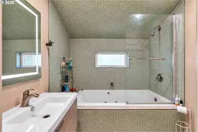 1777 N Jantzen Ave, Portland, OR 97217 - Photo 13