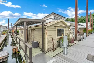 1777 N Jantzen Ave, Portland, OR 97217 - Photo 3