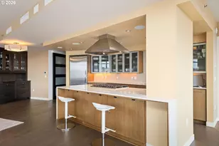 1310 NW Naito Pkwy, Portland, OR 97209 - Photo 11