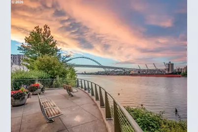 1310 NW Naito Pkwy #901, Portland, OR 97209 - Photo 47