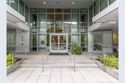 1310 NW Naito Pkwy #901, Portland, OR 97209 - Photo 41