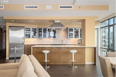 1310 NW Naito Pkwy #901, Portland, OR 97209 - Photo 11