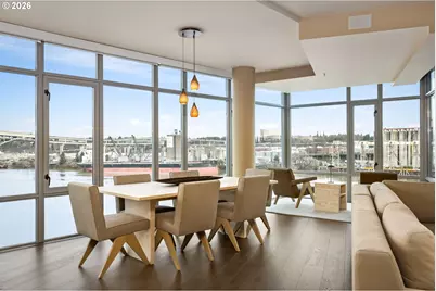 1310 NW Naito Pkwy #901, Portland, OR 97209 - Photo 9