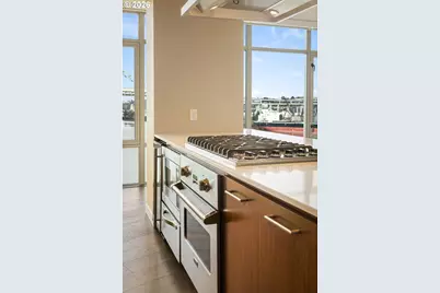 1310 NW Naito Pkwy #901, Portland, OR 97209 - Photo 13