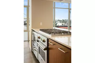 1310 NW Naito Pkwy, Portland, OR 97209 - Photo 13