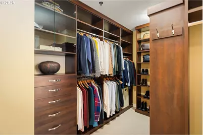 1310 NW Naito Pkwy #901, Portland, OR 97209 - Photo 33