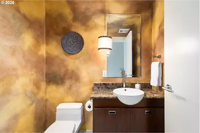 1310 NW Naito Pkwy #901, Portland, OR 97209 - Photo 35