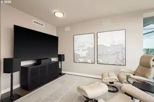 1310 NW Naito Pkwy, Portland, OR 97209 - Photo 21