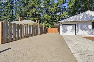 14035 SE Harrison St, Portland, OR 97233 - Photo 5