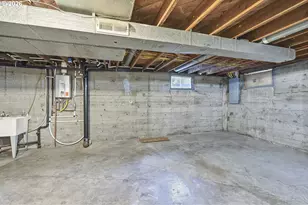 14035 SE Harrison St, Portland, OR 97233 - Photo 27