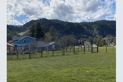 420 Edgeview Dr, Elkton, OR 97436 - Photo 5
