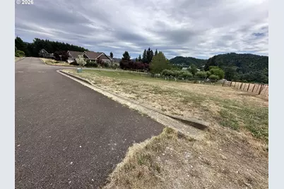 420 Edgeview Dr, Elkton, OR 97436 - Photo 21