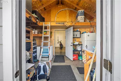 12089 Tolstrup Dr, Oregon City, OR 97045 - Photo 35