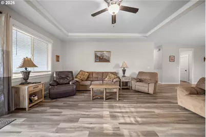 12089 Tolstrup Dr, Oregon City, OR 97045 - Photo 17