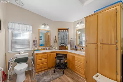 69323 Wildwood Rd, North Bend, OR 97459 - Photo 15