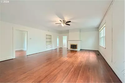 3904 SE Clinton St, Portland, OR 97202 - Photo 5