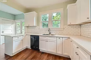 3904 SE Clinton St, Portland, OR 97202 - Photo 9