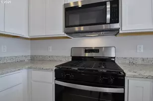 1191 Parkside Ave, Woodburn, OR 97071 - Photo 7