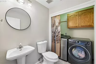 22240 SW Martinazzi Ave, Tualatin, OR 97062 - Photo 17