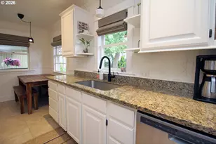 3149 NE 103rd Pl, Portland, OR 97220 - Photo 11