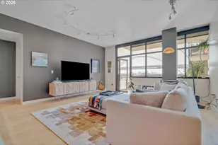 1830 NW Riverscape St, Portland, OR 97209 - Photo 13