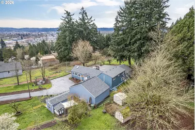 2337 W Castleman St, Longview, WA 98632 - Photo 1