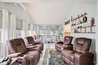 2337 W Castleman St, Longview, WA 98632 - Photo 11