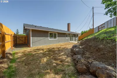 640 NE Polk St, Roseburg, OR 97470 - Photo 27