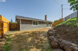 640 NE Polk St, Roseburg, OR 97470 - Photo 27