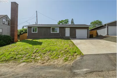 640 NE Polk St, Roseburg, OR 97470 - Photo 3