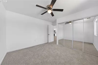 640 NE Polk St, Roseburg, OR 97470 - Photo 17
