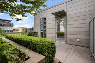 1075 NW Northrup St, Portland, OR 97209 - Photo 3