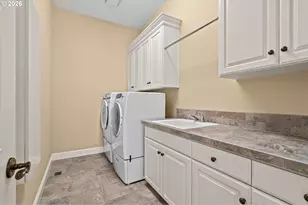 9723 NW Henry Ct, Portland, OR 97229 - Photo 31