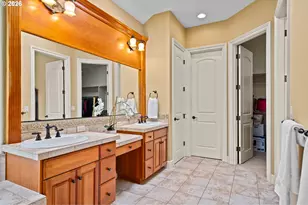 9723 NW Henry Ct, Portland, OR 97229 - Photo 25