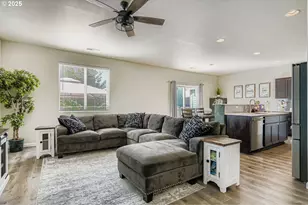 900 Bear Creek Dr, Molalla, OR 97038 - Photo 7