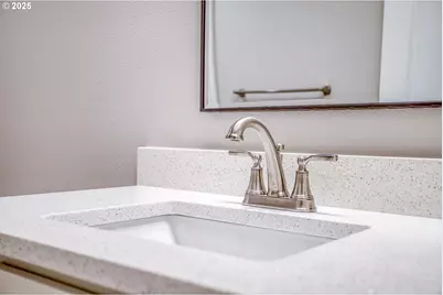 2910 NE Klamath Pl, Newport, OR 97365 - Photo 31