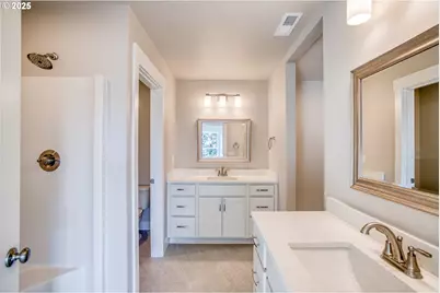 2910 NE Klamath Pl, Newport, OR 97365 - Photo 21