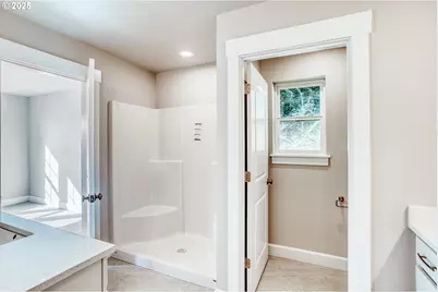 2910 NE Klamath Pl, Newport, OR 97365 - Photo 25